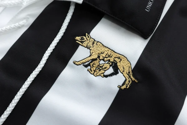 Maglia 120 anni Siena F.C. con Lupa dorata ricamata e righe bianconere