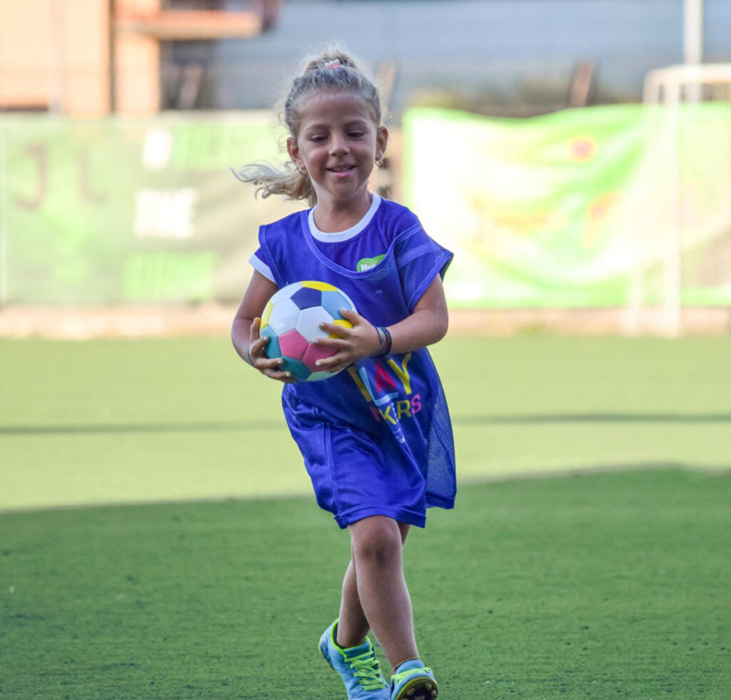 MAGIA DEL CALCIO PER LE BAMBINE